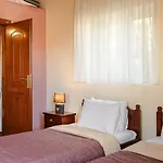 Villa Aliona *