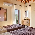 Villa Aliona *